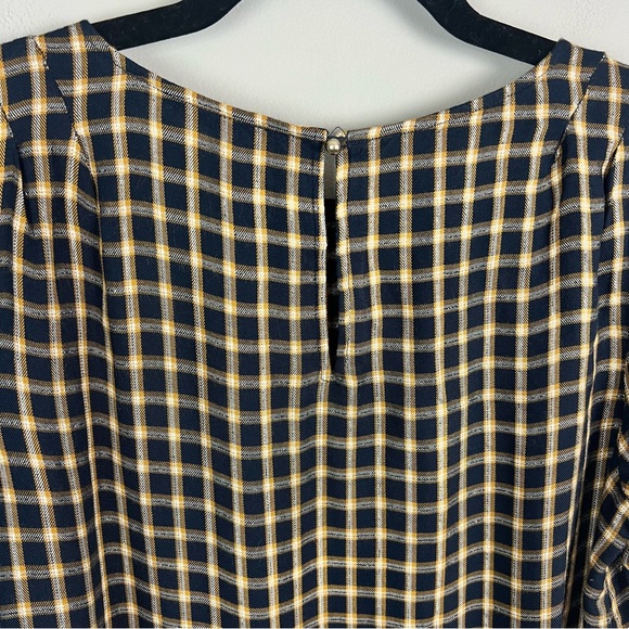 Loft Pleated Cuff Gold Accent Top Size Small - Picture 5 of 8